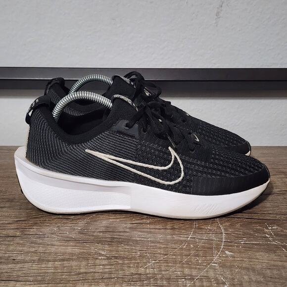 Nike Interact Run (FD2291-001) Men's Running Size Sneakers Size 8 Black - Picture 3 of 9